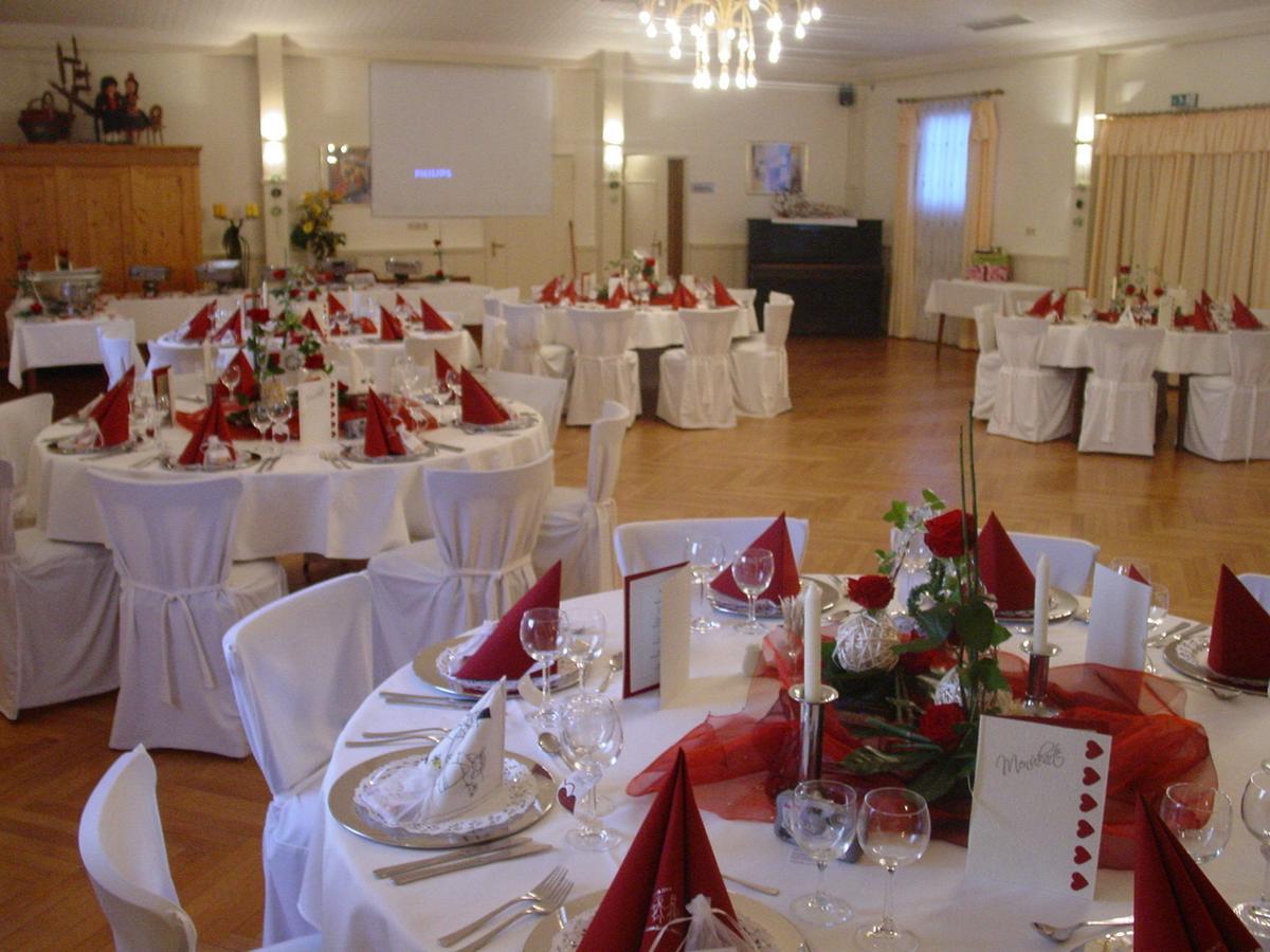 Gasthof Rockensuess Schwalmstadt Buitenkant foto